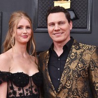 DJ Tiesto dan Annika menikah pada 2019. Dari pernikahan tersebut, mereka telah dikaruniai seorang putri bernama Viola yang kini berusia 16 bulan. (Foto: Jordan Strauss/Invision/AP)