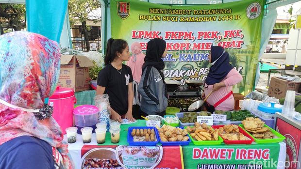 Festival Kuliner di Masjid Agung Kauman, Semarang, Senin (4/4/2022).
