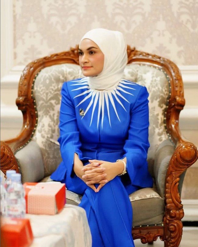 Selain aktif berbisnis, Futri kini juga menjabat sebagai Wakil Ketua Umum DPP Perempuan Amanat Nasional (PUAN). Foto: Dok. Instagram @futrizulya.