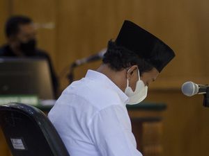 Kasasi Herry Wirawan Ditolak MA, Pengacara Pertimbangkan Ajukan PK