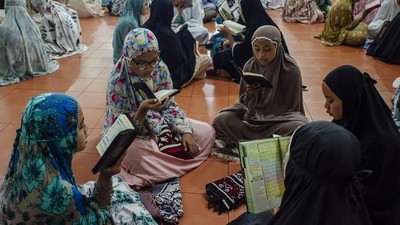 Yuk! Isi Bulan Ramadan dengan Tadarus Alquran