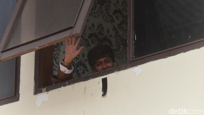 Habib Bahar bin Smith akan dihadirkan langsung sebagai terdakwa di Pengadilan Negeri Bandung. Bahar akan menjalani sidang kasus penyebaran berita bohong.