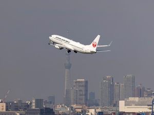 Pilot Jepang Mabuk-mabukkan Sebelum Terbang, Ratusan Penumpang Terlantar
