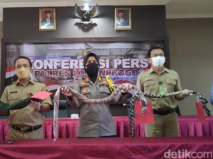 Jumpa pers kasus tawuran pelajar di Polres Kulon Progo,Selasa (5/4/2022).
