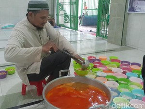 Bubur India Masjid Pekojan Semarang, Seabad Jadi Menu Ramadan Incaran Warga