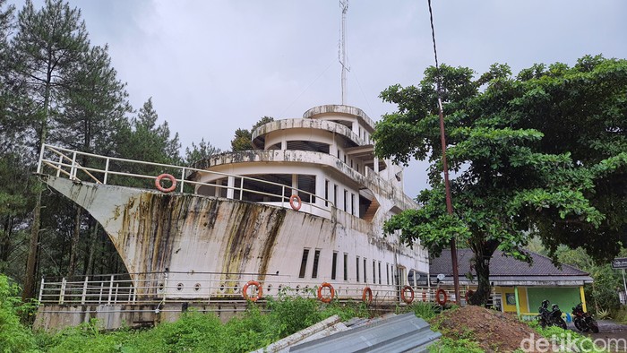 Masjid kapal persiar Ar Rahman