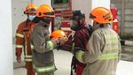 Momen Evakuasi Pasien RSUD Kiwari Bandung