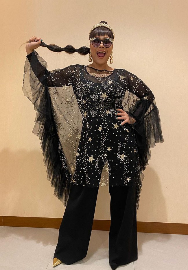 Pemilik nama asli Okky Ayudhia Lukman ini menjalani diet OCD yang dipopulerkan Deddy Corbuzier. Diet OCD merupakan istilah lain dari intermittent fasting. Foto: Instagram/@okidatanglagi