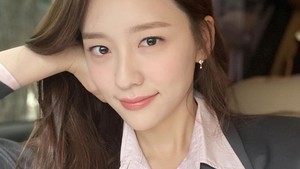 Park Ji Hyun sibuk banget sejak tahun lalu dengan sederet proyek besar di layar lebar dan layar kecil. See You at Work Tomorrow! akan jadi drakor terbarunya bulan ini, sementara film Wild Sing sedang tayang di bioskop. (Foto: dok. Instagram @voyavivirel)