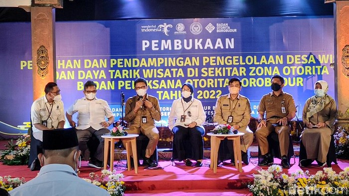 Pelatihan desa wisata sekitar zona otorita Borobudur, di Pagerharjo, Samigaluh, Kulon Progo, Selasa (5/4/2022).