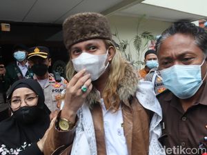 Habib Bahar Divonis 6 Bulan Bui, Hakim: Terdakwa Sopan!