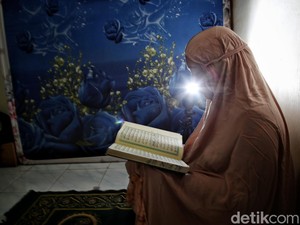 Surat Al Mulk Ayat 1-30, Bacaan Sebelum Tidur sebagai Penyelamat Siksa Kubur