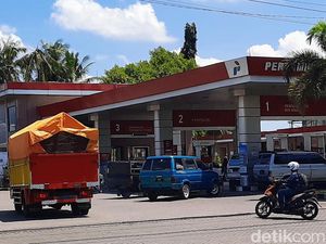 Solar Langka di Situbondo Bikin Pelintas Jalan Pantura Kelimpungan
