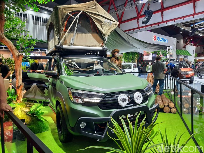 Suzuki XL7 Camper Van