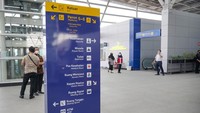Sekarang jumlah perjalanan kereta api yang dilayani di Stasiun Cikarang setiap harinya yaitu 24 perjalanan KA Jarak Jauh, 12 perjalanan KA Lokal, dan 92 perjalanan KRL.