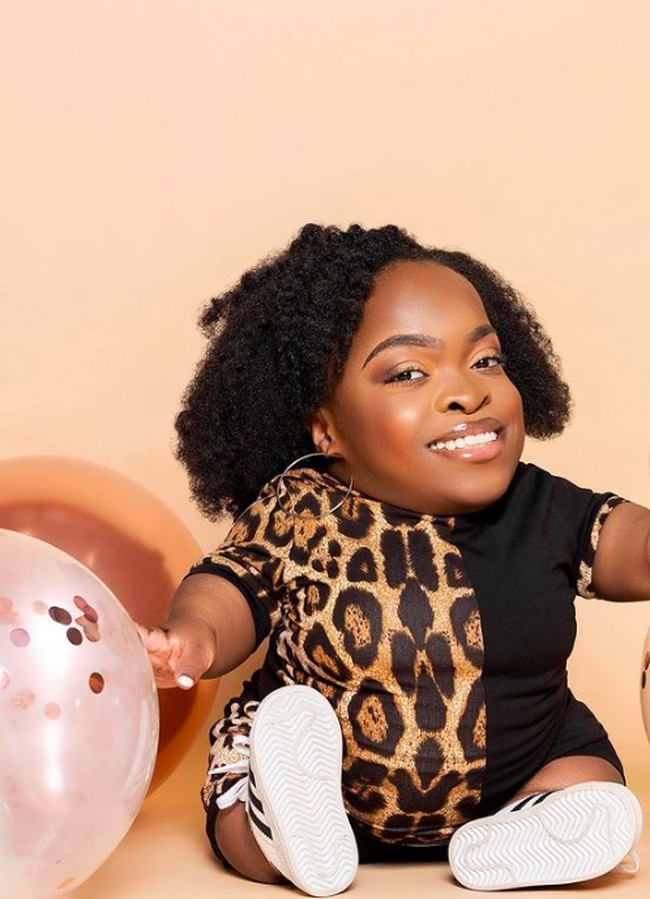 Wildine pun mengaku tidak merasa rendah diri. Di media sosial dia banyak mendapatkan dukungan. Begitu pula dengan teman-teman sekolahnya yang begitu akrab dengannya. Foto: dok. Instagram/@wavy.wildine