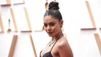 Aku melihat hantu, mendengar hal-hal, mengalami banyak hal sepanjang tahun. Awalnya aku takut, tapi belakangan ini aku merasa ini adalah bakat jadi aku menerimanya, ujar mantan bintang Disney Channel itu. (Foto: Evan Agostini/Invision/AP/Evan Agostini)  
