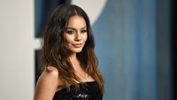 Vanessa Hudgens sangat menikmati pengalaman barunya berkomunikasi dengan arwah di kuburan tersebut. (Foto: Evan Agostini/Invision/AP/Evan Agostini)  