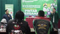 Hadir dalam acara tersebut Brand Supervisor PT Kredit Pintar Indonesia, Puji Sukaryadi, dengan didampingi Offline Sales Associate Director, Satria Putera.