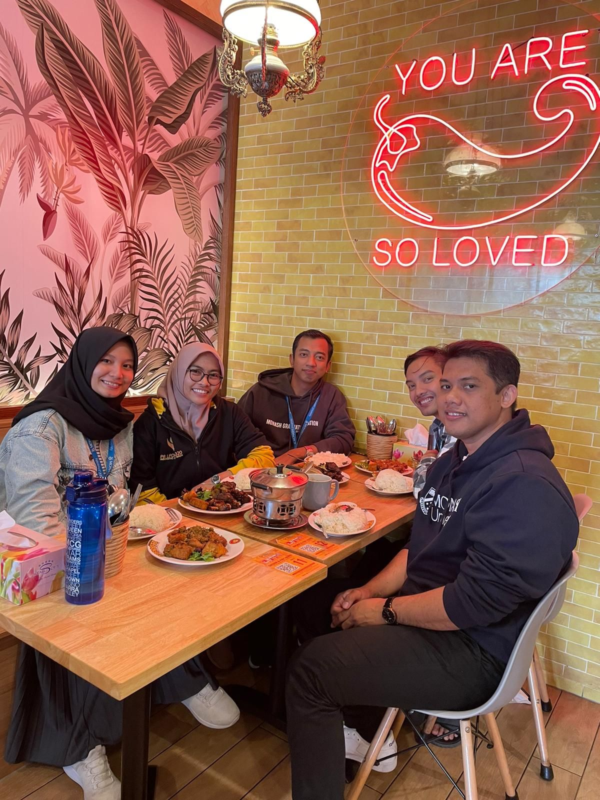 Berbuka bersama teman-teman Indonesia di Australia