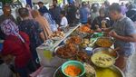 Kisah Para Pencari Takjil Buka Puasa di Berbagai Daerah