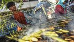 Kisah Para Pencari Takjil Buka Puasa di Berbagai Daerah