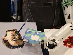 Bikin Terpana! Seniman Robot Ai-Da Bisa Melukis, Ini Hasilnya