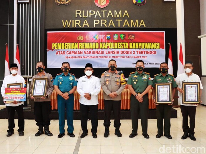Cara Banyuwangi Genjot Vaksinasi COVID-19 dengan Reward