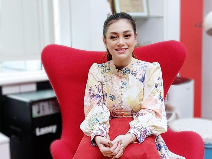 Interview April