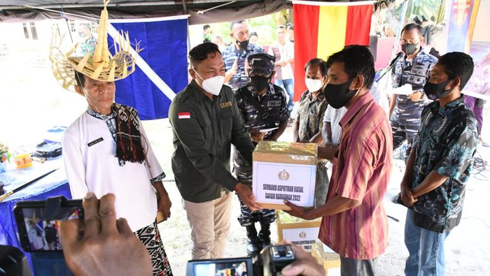 CTARSA Foundation Berbagi di Pulau Kecil Terluar Indonesia