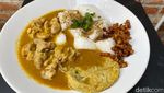 Di Rumah Makan Ngumpet Ini Ada Ketupat Kari Gule yang Berempah Unik