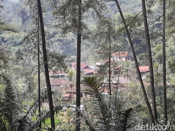 Dusun Ciseda, Sumedang.