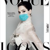 Menjadi salah satu top model dunia, Hanaa Ben Abdesslem sudah tampil di banyak majalah Vogue mulai dari Paris, Italia, Belanda, Thailand hingga Jerman. Pada masa pandemi Corona, dia juga menjadi model sampul majalah Vogue Arab. Foto: Instagram