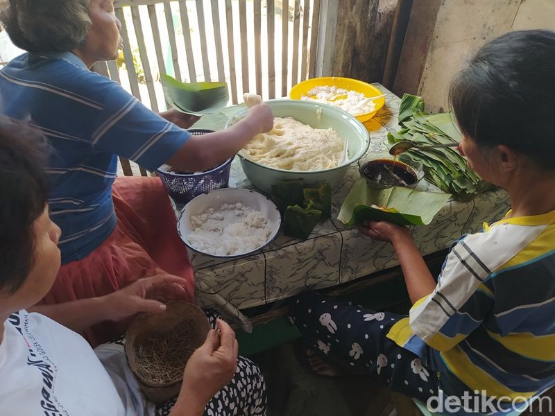 Jemunak kuliner khas Magelang yang hanya ada saat Ramadan.