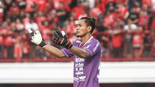 Kiper Bali United Wawan Hendrawan saat kontra dengan Persija Jakarta di Piala Indonesia 2018