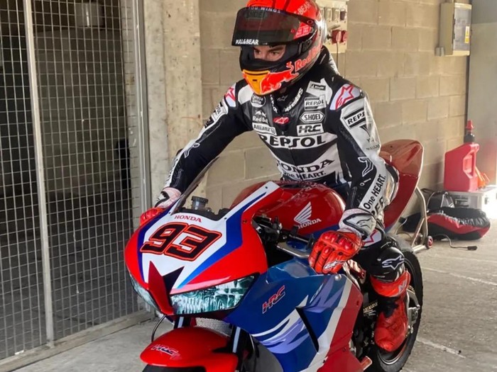 Marc Marquez melakukan tes dengan Honda CBR600RR, siap kembali ke MotoGP?