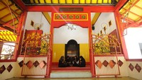 Saat bulan Ramadan seperti sekarang ini, masjid yang menyerupai klenteng itu selalu ramai jemaah yang melakukan pengajian, buka puasa hingga salat tarawih.