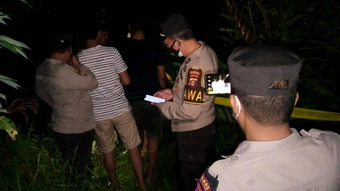 Mayat wanita tanpa identitas ditemukan membusuk di samping kolam pemancingan di Balikpapan, Kaltim (Dok. Istimewa)
