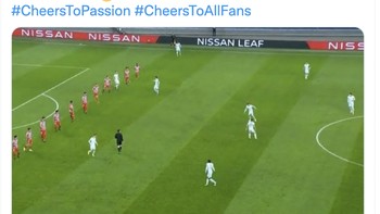 Sepakbola setan, kata netizen ini, menyoroti Atletico bertahan total. Foto: Twitter