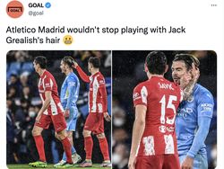 Kocak! Meme Parkir Bus Atletico Lawan Manchester City