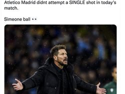 Kocak! Meme Parkir Bus Atletico Lawan Manchester City