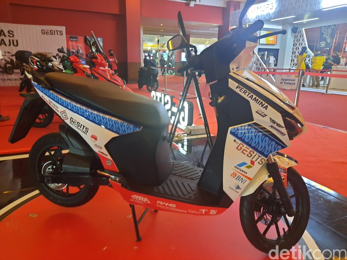 Motor Listrik Gesits Jadi Motor Paddock MotoGP Motor Listrik Gesits Jadi Motor Paddock MotoGP