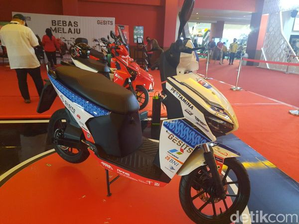 Satu-satunya Motor Listrik Lokal yang Jadi Motor Paddock MotoGP