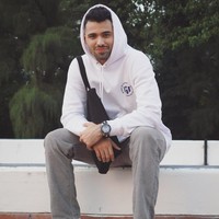 Ia melakukan banyak penyelamatan yang membuat para pemain Thailand kewalahan. Hasilnya Indonesia paling tidak berhasil meraih skor seimbang dengan tuan rumah dan timnas juara bertahan itu. Foto: Instagram @muhammadalbagir13