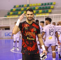 Muhammad Albagir adalah kiper timnas futsal Indonesia. Ia mendapat perhatian setelah save heroiknya di pertandingan kedua Grup A Piala AFF Futsal 2022 Indonesia melawan Thailand.Foto: Instagram @muhammadalbagir13