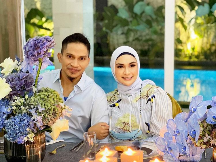 Momen Manis Mumtaz Rais saat Makan bersama Futri Zulya Savitri