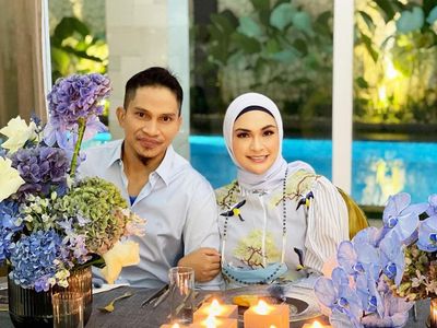 Momen Manis Mumtaz Rais saat Makan bersama Futri Zulya Savitri