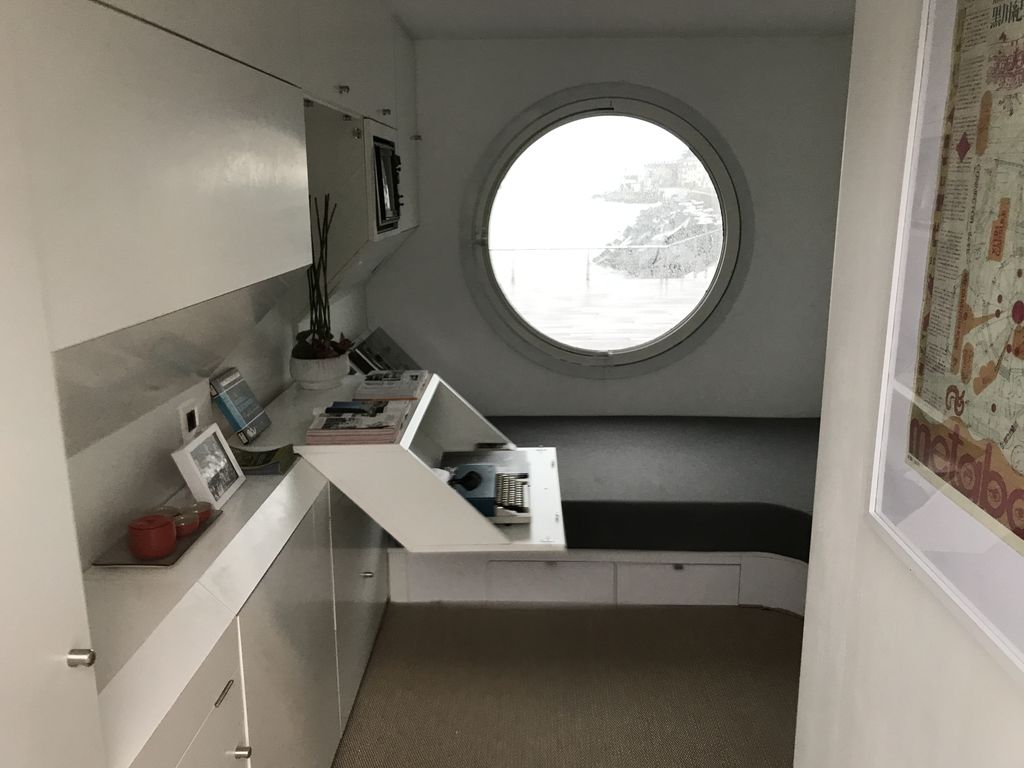 Nakagin Capsule Tower