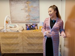 8 Foto Kamar Bayi Nikita Willy di Amerika, Pemandangannya Hollywood Hills