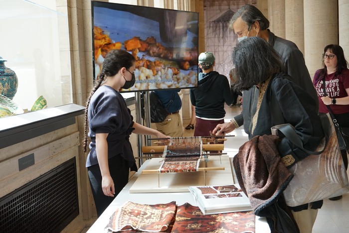 Pameran Kain Tenun Ikat dan Batik di Asian Art Museum San Francisco